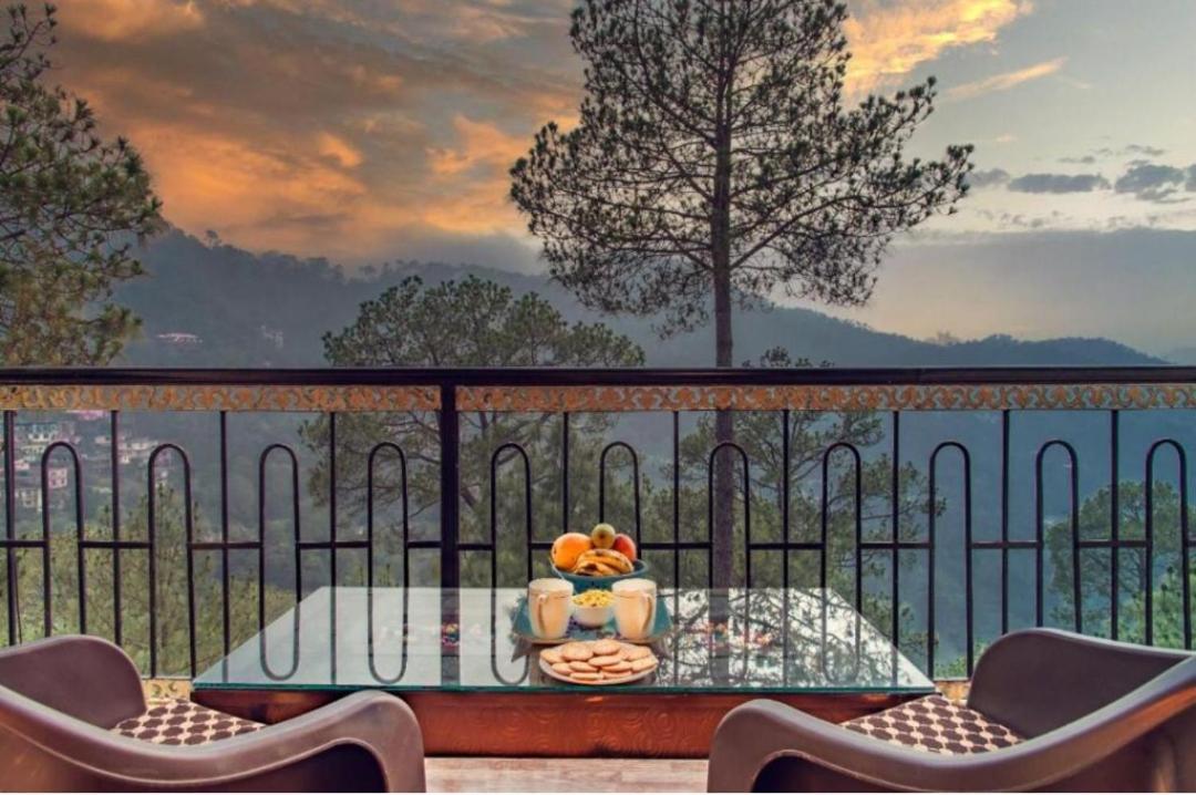 The Heritage Home Kasauli I Pine View Serviced Villa I Best Seller I Vacations I Family Events I Sky Bonfire I Kasauli By Exotic Stays Bagian luar foto